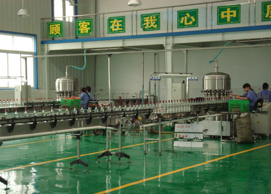 China Linha de produção engarrafada sistemas da vodca/uísque/licor/vinho de transporte de empacotamento fornecedor